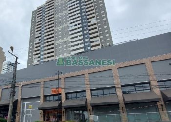 Apto Mobiliado com 58m², 1 dormitório, 1 vaga, no bairro Madureira em Caxias do Sul para Alugar