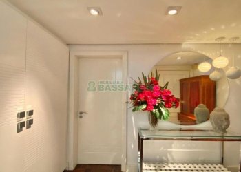 Apartamento com 142m², 3 dormitórios, 1 vaga, no bairro Centro em Caxias do Sul para Comprar
