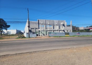 Pavilhão com 1347m², no bairro Desvio Rizzo em Caxias do Sul para Alugar