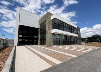 Pavilhão com 1347m², no bairro Desvio Rizzo em Caxias do Sul para Alugar