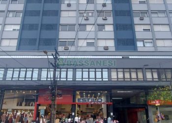 Apartamento com 107m², 3 dormitórios, 1 vaga, no bairro Centro em Caxias do Sul para Alugar