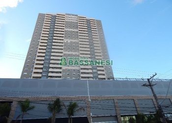 Apto Mobiliado com 42m², 1 dormitório, 2 vagas, no bairro Madureira em Caxias do Sul para Alugar