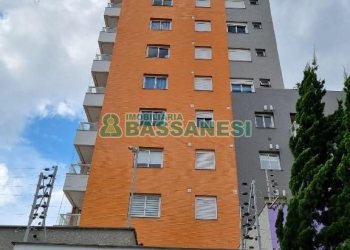 Apto Mobiliado com 60m², 1 dormitório, 1 vaga, no bairro Centro em Caxias do Sul para Alugar