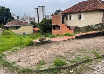 Terreno, no bairro Rio Branco em Caxias do Sul para Comprar