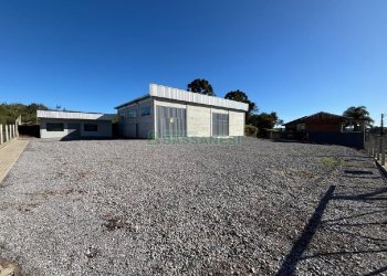 Pavilhão com 473m², no bairro Ana Rech em Caxias do Sul para Alugar