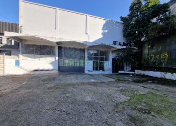 Pavilhão com 1000m², no bairro Sagrada Família em Caxias do Sul para Alugar