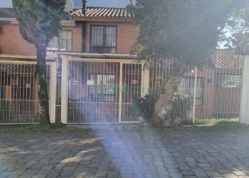 Sobrado com 60m², 1 dormitório, 1 vaga, no bairro Vinhedos em Caxias do Sul para Alugar