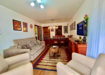Apartamento com 120m², 3 dormitórios, 2 vagas, no bairro Pio X em Caxias do Sul para Comprar