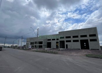 Pavilhão com 1434m², no bairro Distrito Industrial em Caxias do Sul para Alugar