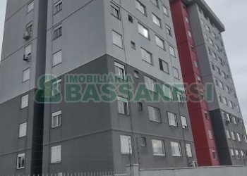 Apartamento com 57m², 2 dormitórios, 1 vaga, no bairro Marechal Floriano em Caxias do Sul para Comprar