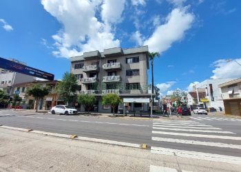 Apartamento com 110m², 3 dormitórios, 2 vagas, no bairro Pio X em Caxias do Sul para Alugar