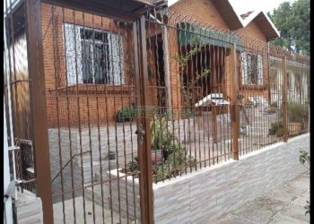 Casa com 60m², 2 dormitórios, no bairro Jardim América em Caxias do Sul para Alugar