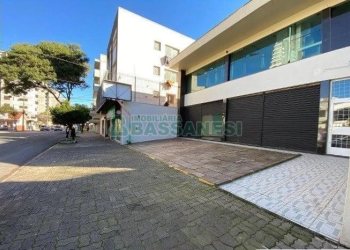 Loja com 170m², 3 vagas, no bairro Lourdes em Caxias do Sul para Alugar