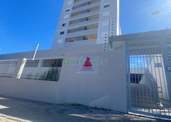 Apto Mobiliado com 64m², 2 dormitórios, 1 vaga, no bairro Jardelino Ramos em Caxias do Sul para Alugar