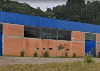 Pavilhão com 2032m², no bairro Ana Rech em Caxias do Sul para Alugar