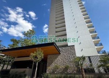 Apto Mobiliado com 110m², 3 dormitórios, 2 vagas, no bairro Petrópolis em Caxias do Sul para Alugar