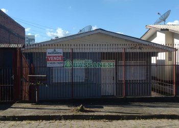 Casa com 170m², 2 dormitórios, 1 vaga, no bairro Marechal Floriano em Caxias do Sul para Alugar ou Comprar