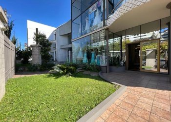 Loja com 1352m², 1 vaga, no bairro Cinqüentenário em Caxias do Sul para Alugar