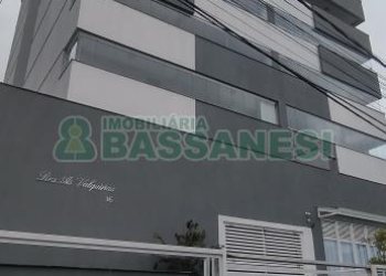 Apartamento com 72m², 2 dormitórios, 1 vaga, no bairro Medianeira em Caxias do Sul para Comprar