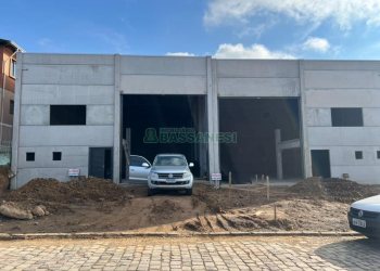 Pavilhão com 318m², no bairro Nossa Senhora de Fátima em Caxias do Sul para Alugar