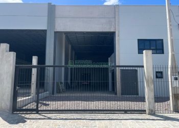 Pavilhão com 318m², no bairro Nossa Senhora de Fátima em Caxias do Sul para Alugar