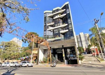Sala com 42m², no bairro Lourdes em Caxias do Sul para Comprar