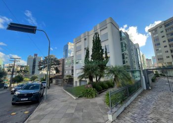 Apartamento com 106m², 3 dormitórios, 1 vaga, no bairro Centro em Caxias do Sul para Comprar