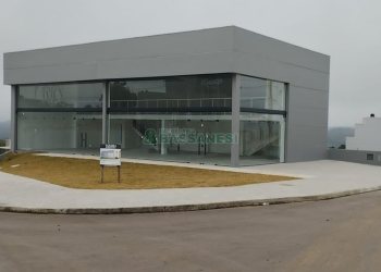 Pavilhão com 360m², no bairro São Giácomo em Caxias do Sul para Alugar