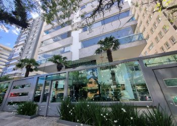 Apto Mobiliado com 196m², 2 dormitórios, 3 vagas, no bairro Exposição em Caxias do Sul para Alugar