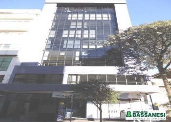 Sala com 71m², 1 vaga, no bairro Centro em Caxias do Sul para Comprar