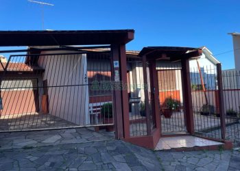Casa com 103m², 4 dormitórios, 2 vagas, no bairro Kayser em Caxias do Sul para Comprar