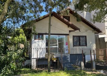 Casa com 200m², 2 dormitórios, 1 vaga, no bairro Santa Catarina em Caxias do Sul para Comprar