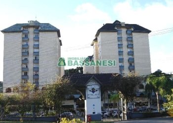 Apartamento com 75m², 2 dormitórios, 1 vaga, no bairro Universitário em Caxias do Sul para Alugar