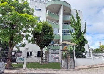 Apto Mobiliado com 113m², 2 dormitórios, 2 vagas, no bairro Rio Branco em Caxias do Sul para Alugar