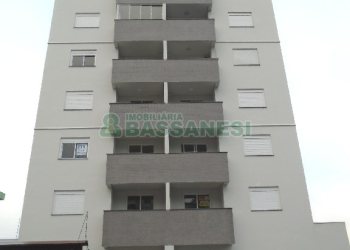 Apto Mobiliado com 67m², 2 dormitórios, 1 vaga, no bairro Panazzolo em Caxias do Sul para Alugar
