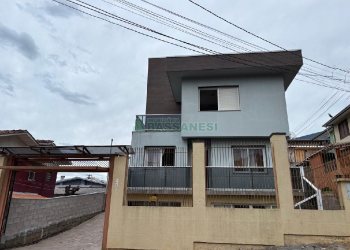 Casa Mobiliada com 180m², 3 dormitórios, 2 vagas, no bairro Desvio Rizzo em Caxias do Sul para Alugar