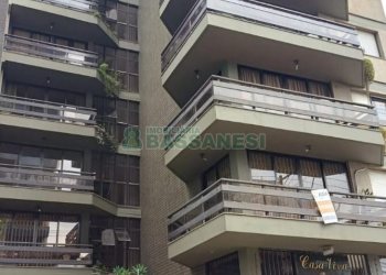 Apto Mobiliado com 118m², 3 dormitórios, 1 vaga, no bairro São Pelegrino em Caxias do Sul para Alugar