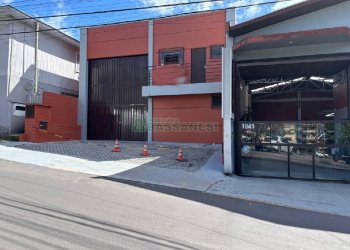 Pavilhão com 250m², no bairro Marechal Floriano em Caxias do Sul para Alugar