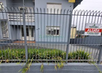 Casa com 125m², 3 dormitórios, 2 vagas, no bairro Universitário em Caxias do Sul para Alugar