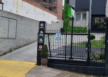 Terreno com 308m², no bairro Centro em Caxias do Sul para Comprar