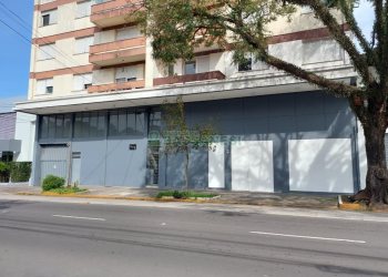 Loja com 350m², no bairro Lourdes em Caxias do Sul para Alugar