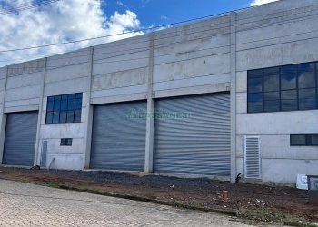 Pavilhão com 860m², no bairro Jardim das Hortências em Caxias do Sul para Alugar