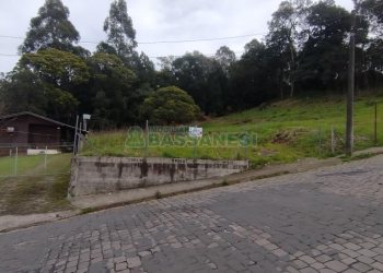 Terreno, no bairro Desvio Rizzo em Caxias do Sul para Comprar