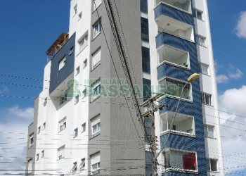 Apto Mobiliado com 82m², 2 dormitórios, 2 vagas, no bairro Panazzolo em Caxias do Sul para Alugar