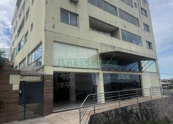 Apartamento com 56m², 2 dormitórios, 1 vaga, no bairro Fatima em Caxias do Sul para Comprar