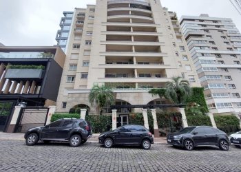 Apartamento com 202m², 3 dormitórios, 2 vagas, no bairro Exposição em Caxias do Sul para Comprar