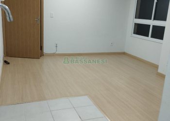 Apartamento com 47m², 2 dormitórios, 1 vaga, no bairro Nossa Senhora das Graças em Caxias do Sul para Alugar