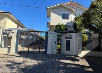 Casa Mobiliada com 78m², 2 dormitórios, no bairro Marechal Floriano em Caxias do Sul para Alugar