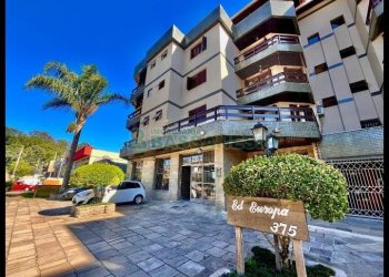 Apartamento com 138m², 3 dormitórios, 2 vagas, no bairro Sagrada Família em Caxias do Sul para Comprar