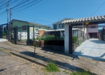 Casa com 100m², 3 dormitórios, 1 vaga, no bairro Kayser em Caxias do Sul para Alugar